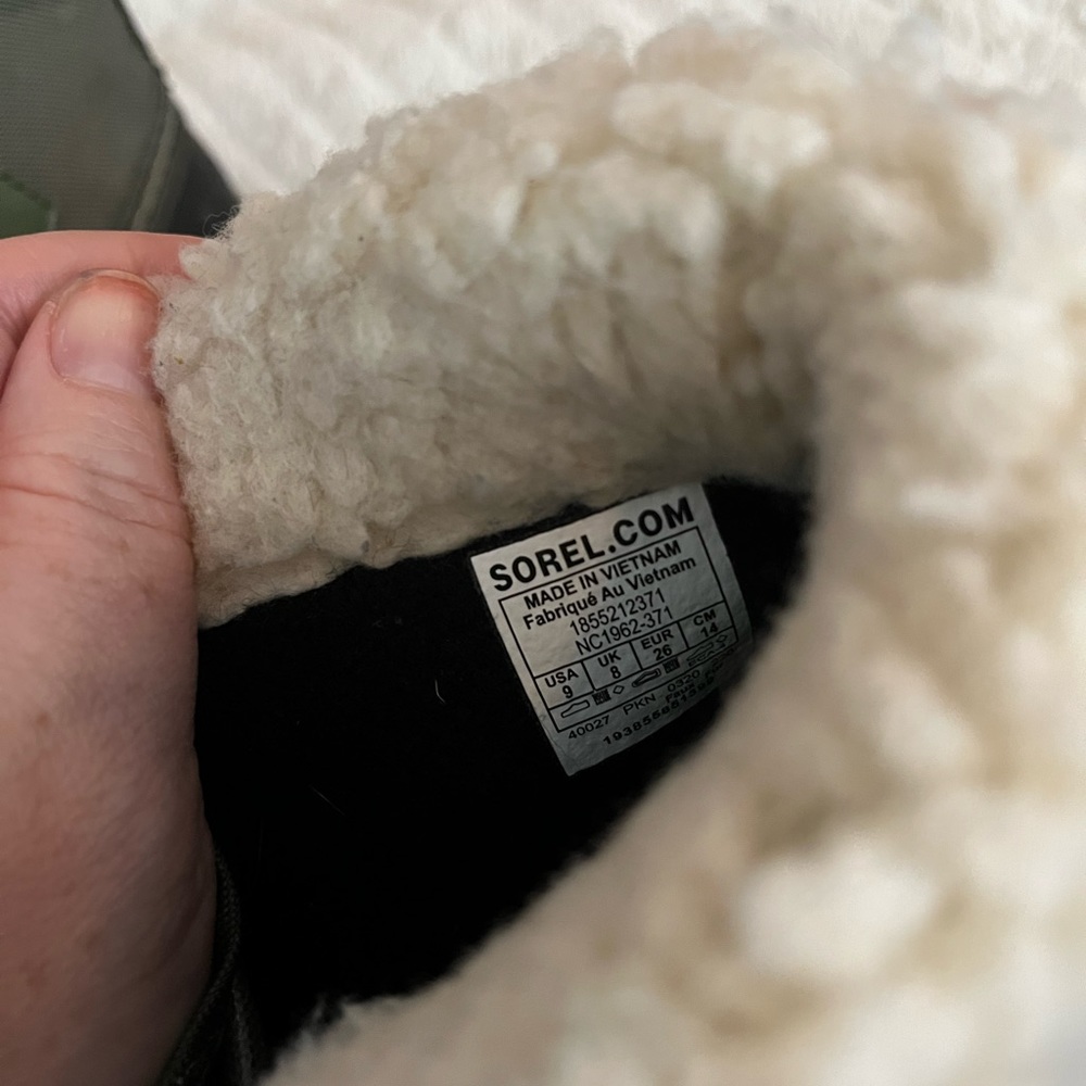 Toddler sorel boots sz 9